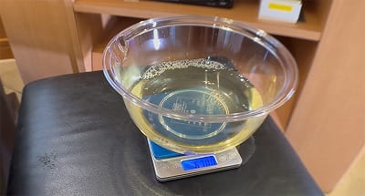 便器君を破壊する1kg超えの糞尿サンプル2