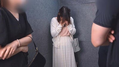 「うしろ向いてくださいっ！」 止まるエレベーター 非常用トイレ緊急うんこ11サンプル１